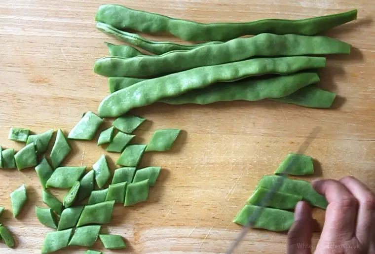 cut runner beans
