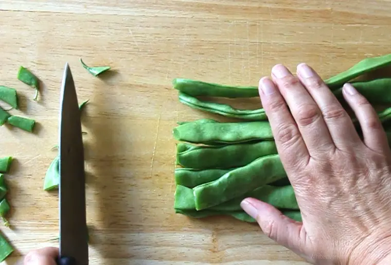 Trim Runner Beans