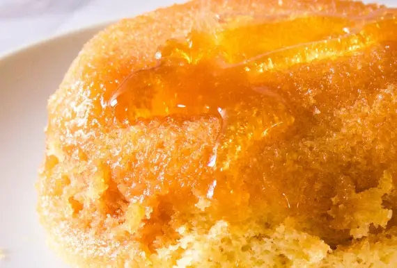 3 minute Microwave syrup sponge cake